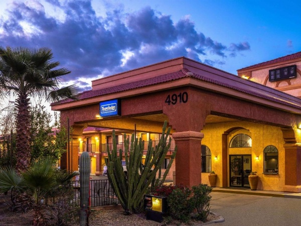 Travelodge by Wyndham Tucson AZ image 10